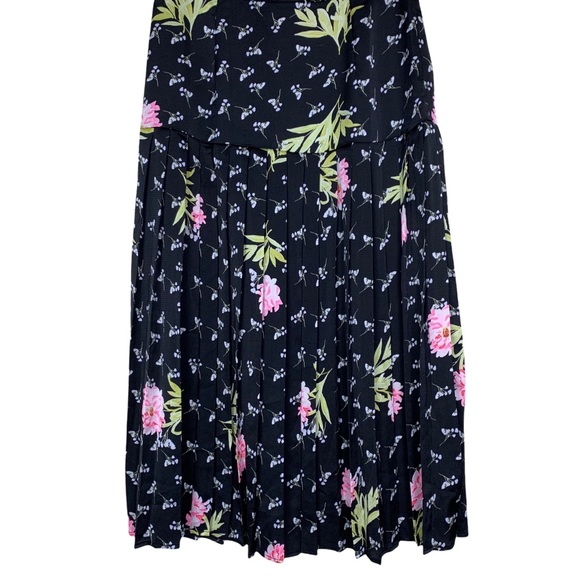 Liquorish ASOS Floral Drop Waist Micro Pleated Black Midi Skirt US 6 - Picture 3 of 7